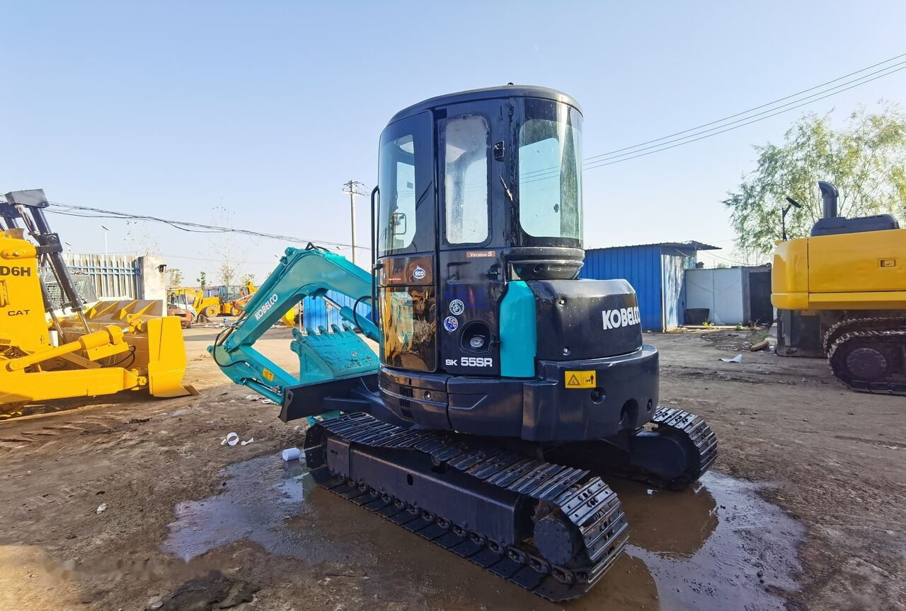 Kobelco SK55 - Mini-ekskavators: foto 4 Kobelco SK55 - Mini-ekskavators: foto 4