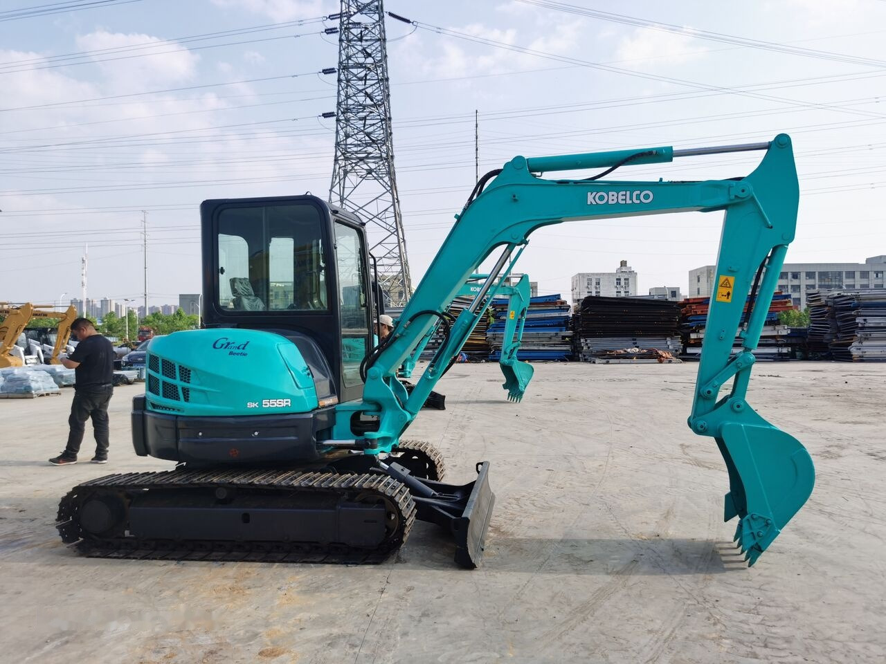 Kobelco SK55SR - Mini-ekskavators: foto 1 Kobelco SK55SR - Mini-ekskavators: foto 1