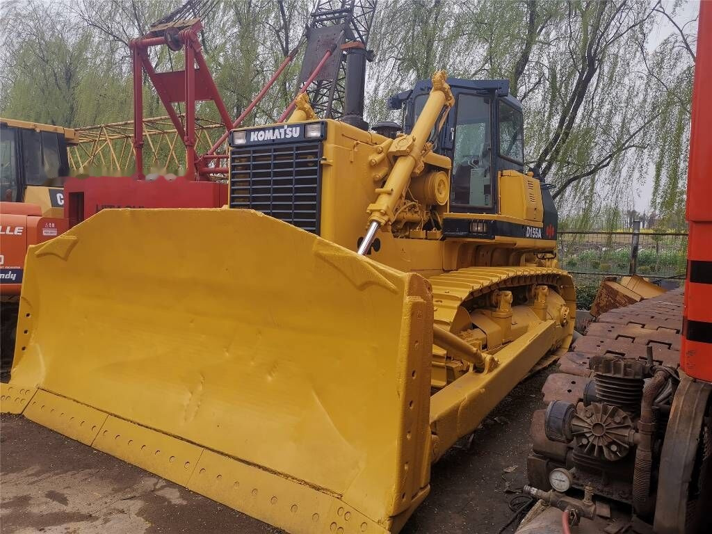Komatsu D155A-2 - Buldozers: foto 1 Komatsu D155A-2 - Buldozers: foto 1