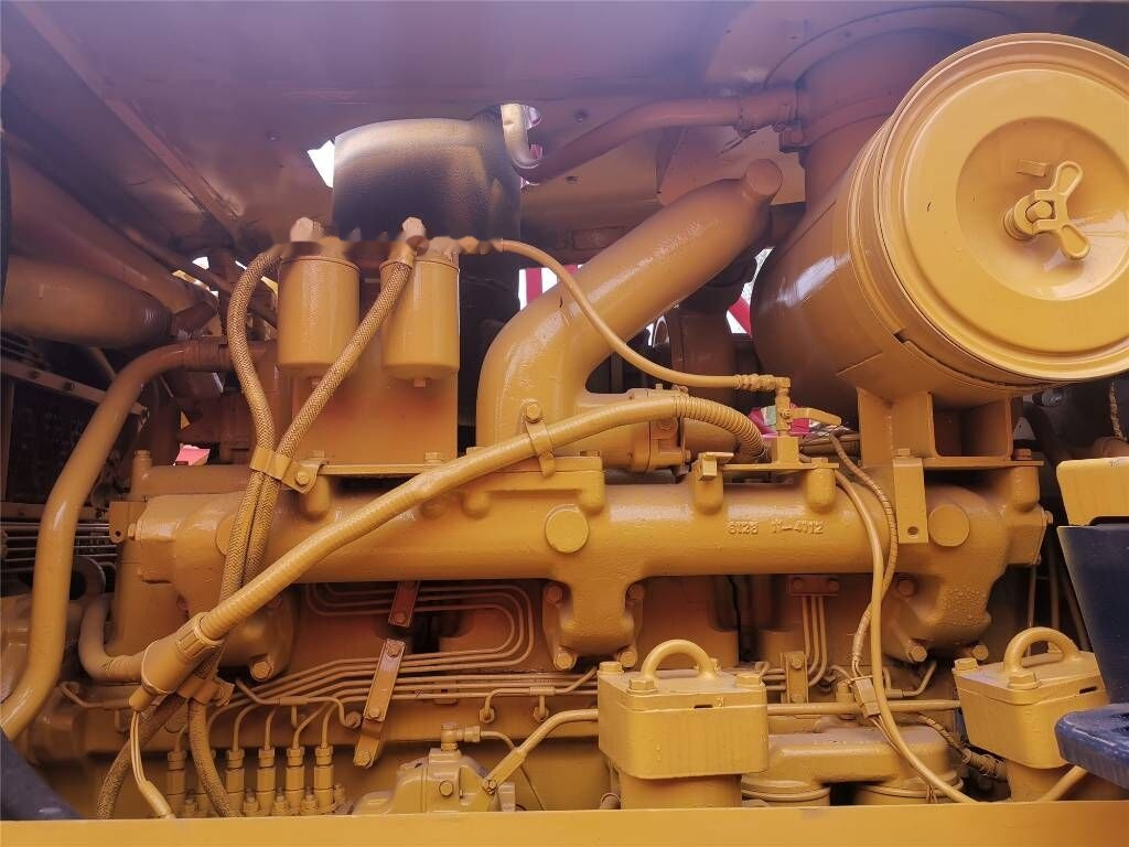 Komatsu D155A-2 - Buldozers: foto 5 Komatsu D155A-2 - Buldozers: foto 5