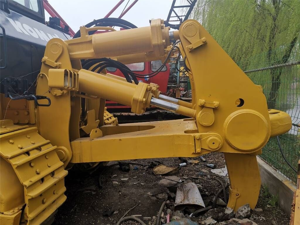 Komatsu D155A-2 - Buldozers: foto 3 Komatsu D155A-2 - Buldozers: foto 3