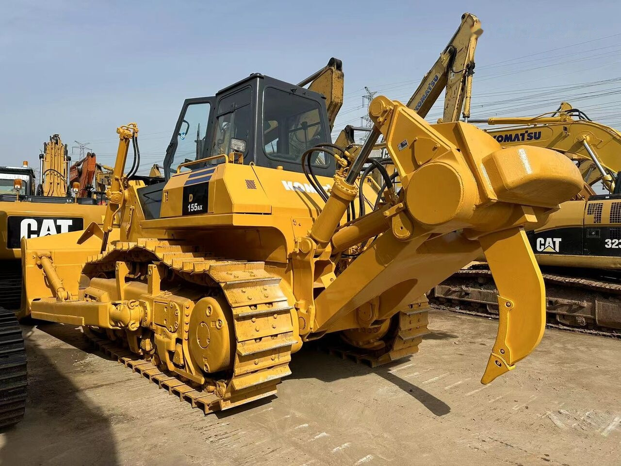 Komatsu D155A-5 - Buldozers: foto 2 Komatsu D155A-5 - Buldozers: foto 2