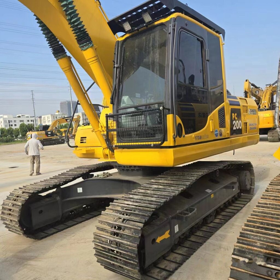 Komatsu PC200-8 - Kāpurķēžu ekskavators: foto 3 Komatsu PC200-8 - Kāpurķēžu ekskavators: foto 3