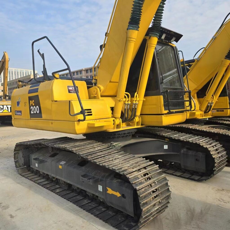Komatsu PC200-8 - Kāpurķēžu ekskavators: foto 4 Komatsu PC200-8 - Kāpurķēžu ekskavators: foto 4