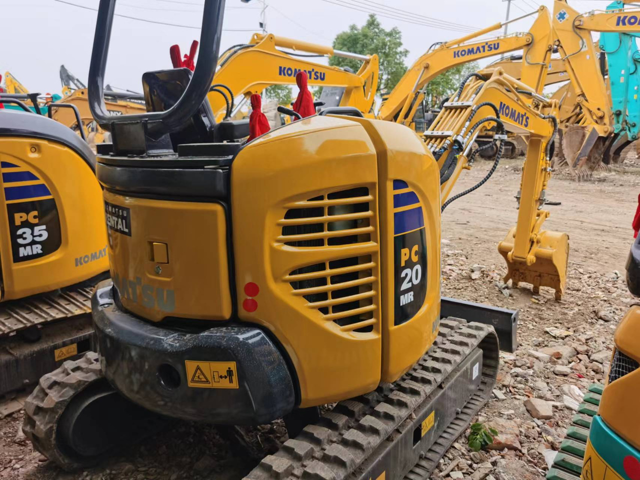 Mini-ekskavators Komatsu PC20MR: foto 5
