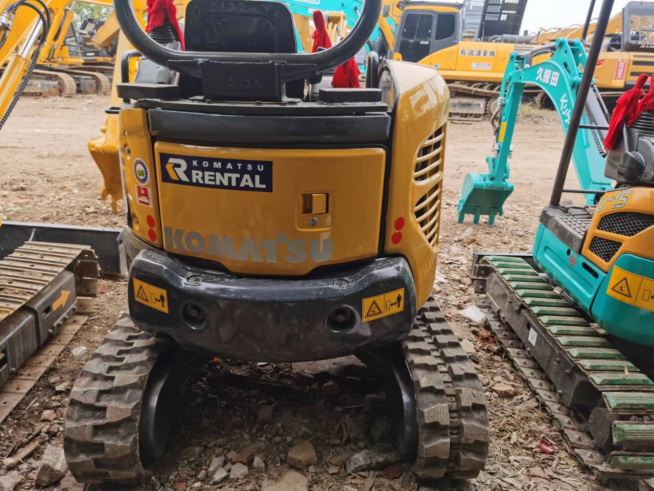Mini-ekskavators Komatsu PC20MR: foto 6