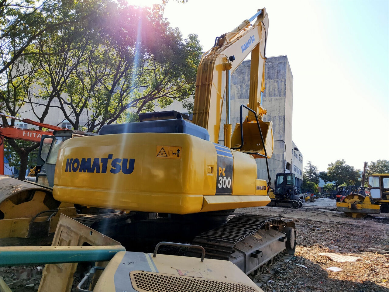 Komatsu PC300-7 - Kāpurķēžu ekskavators: foto 5 Komatsu PC300-7 - Kāpurķēžu ekskavators: foto 5
