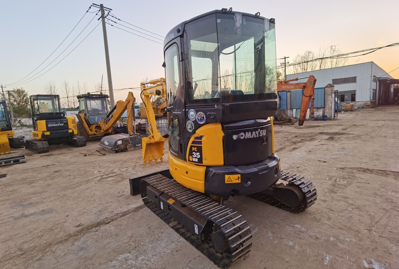 Komatsu PC35 - Mini-ekskavators: foto 2 Komatsu PC35 - Mini-ekskavators: foto 2