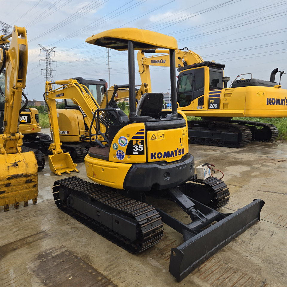 Komatsu PC35MR - Mini-ekskavators: foto 1 Komatsu PC35MR - Mini-ekskavators: foto 1