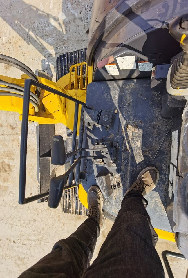 Mini-ekskavators Komatsu PC40MR: foto 11