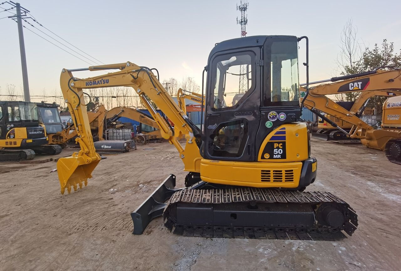 Mini-ekskavators Komatsu PC50MR: foto 9