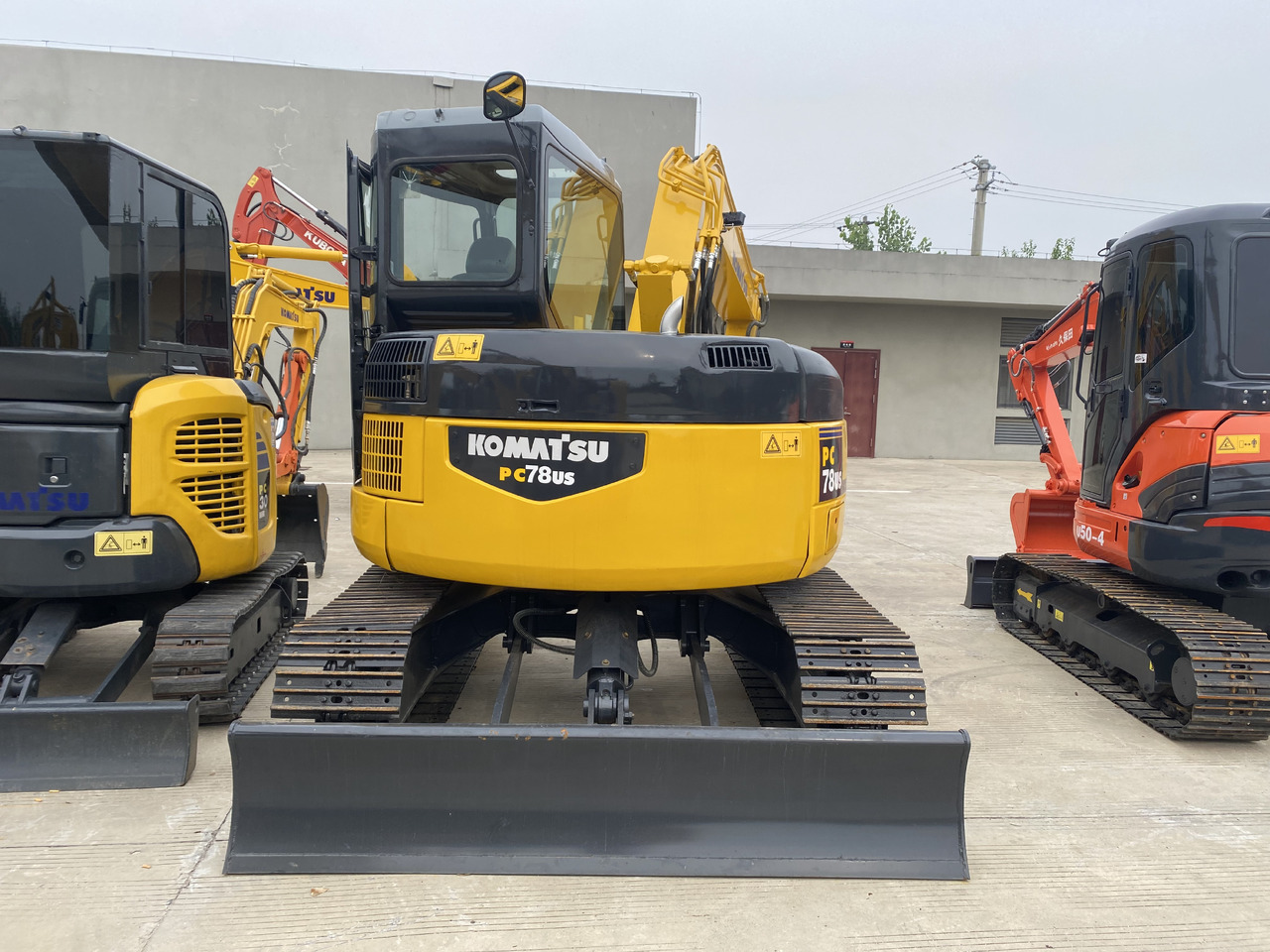 Komatsu PC78US - Mini-ekskavators: foto 3 Komatsu PC78US - Mini-ekskavators: foto 3