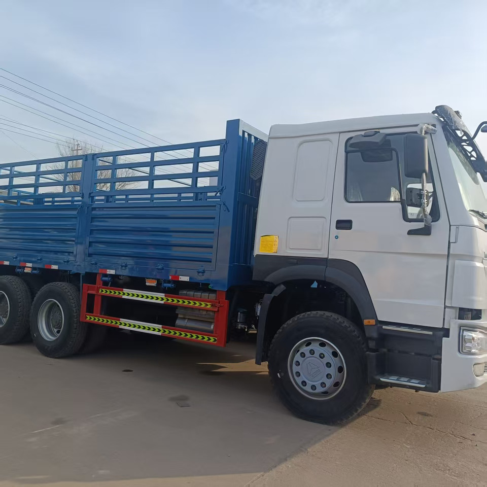 SINOTRUK HOWO - Kravas automašīna: foto 4 SINOTRUK HOWO - Kravas automašīna: foto 4