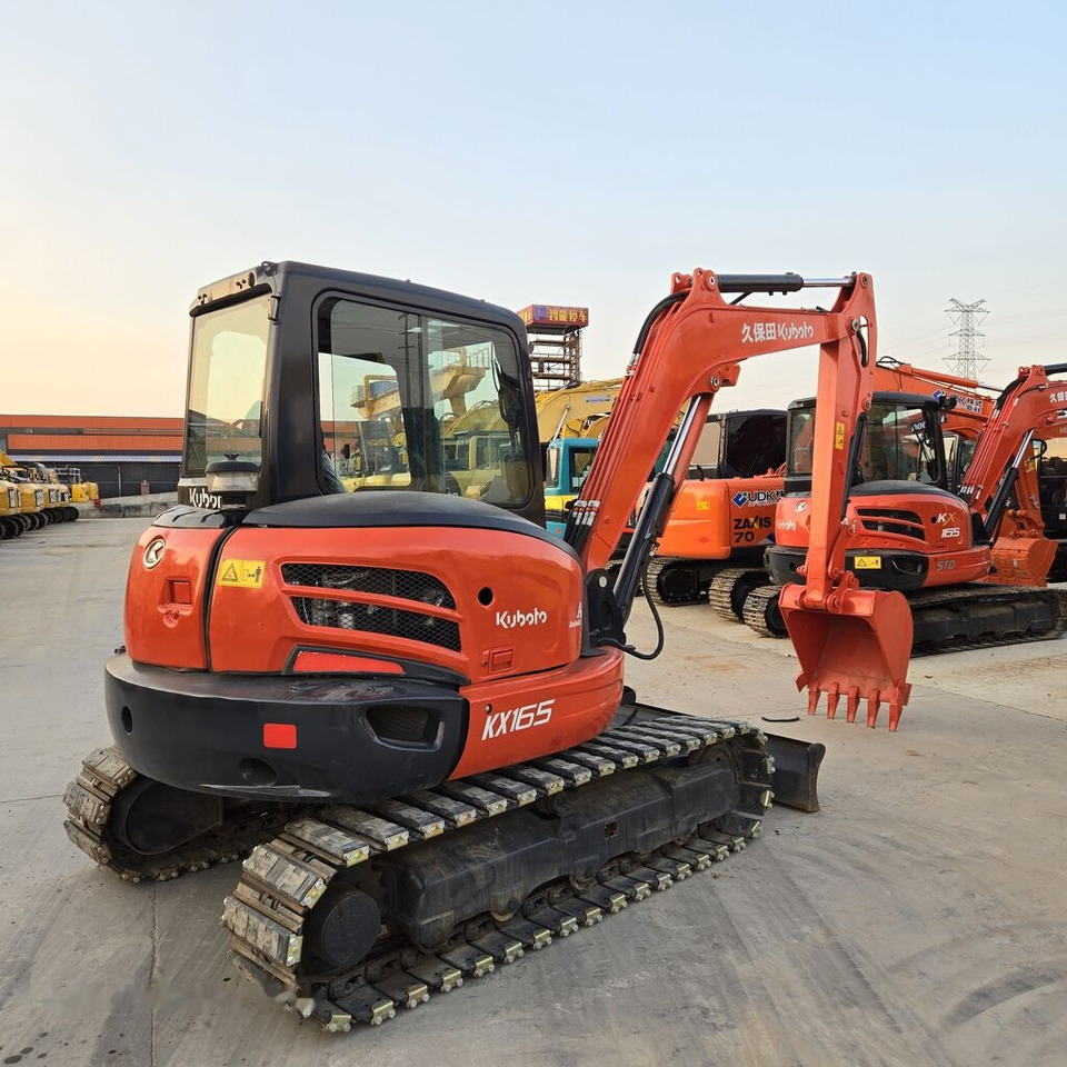 Kubota KX165 rubber track - Kāpurķēžu ekskavators: foto 2 Kubota KX165 rubber track - Kāpurķēžu ekskavators: foto 2