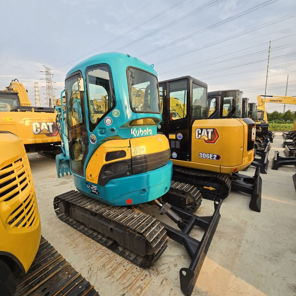 Kubota U25S - Mini-ekskavators: foto 1 Kubota U25S - Mini-ekskavators: foto 1