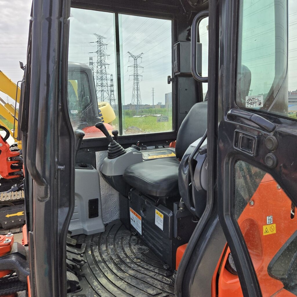 Kubota U55 - Mini-ekskavators: foto 4 Kubota U55 - Mini-ekskavators: foto 4