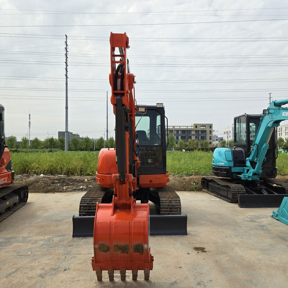 Kubota U55 - Mini-ekskavators: foto 3 Kubota U55 - Mini-ekskavators: foto 3