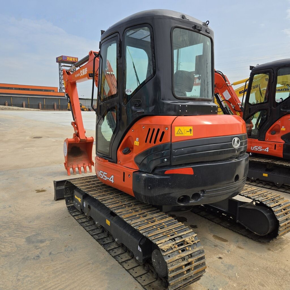 Kubota U55 - Mini-ekskavators: foto 1 Kubota U55 - Mini-ekskavators: foto 1