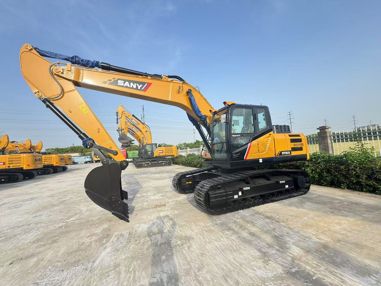 SANY SY215H - Kāpurķēžu ekskavators: foto 4 SANY SY215H - Kāpurķēžu ekskavators: foto 4
