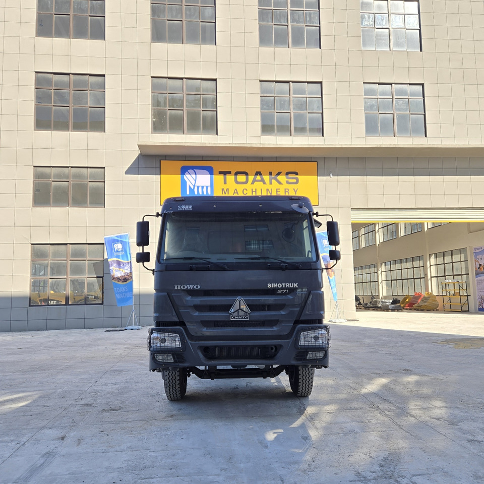 SINOTRUK HOWO 6*4 Dump Truck - Kravas automašīna pašizgāzējs: foto 2 SINOTRUK HOWO 6*4 Dump Truck - Kravas automašīna pašizgāzējs: foto 2