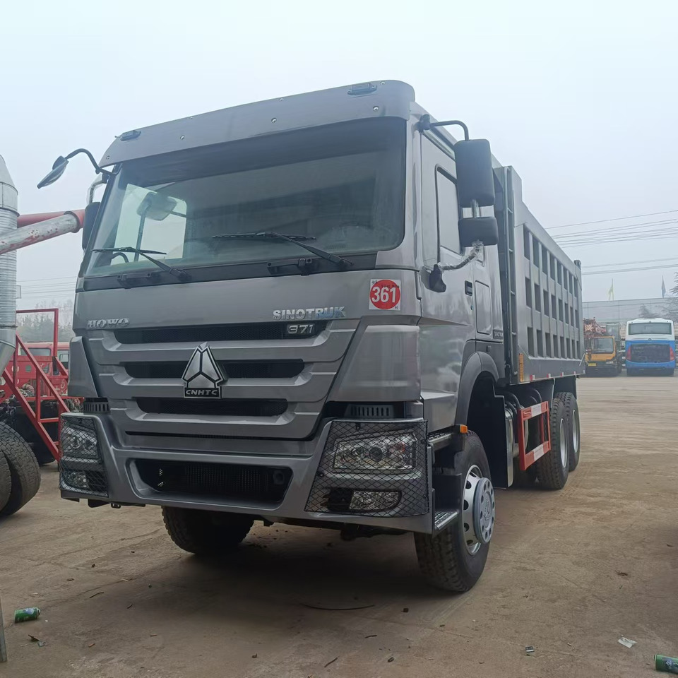 SINOTRUK HOWO - Kravas automašīna pašizgāzējs: foto 2 SINOTRUK HOWO - Kravas automašīna pašizgāzējs: foto 2