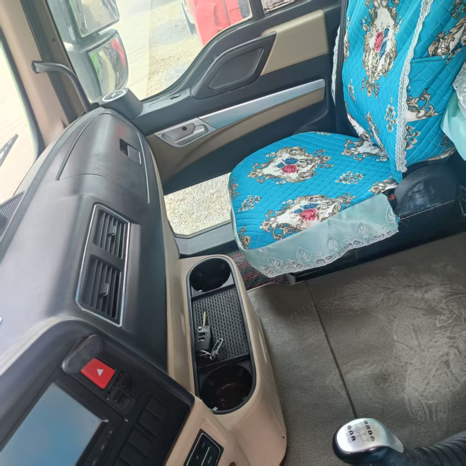 SINOTRUK HOWO līzingu SINOTRUK HOWO: foto 6