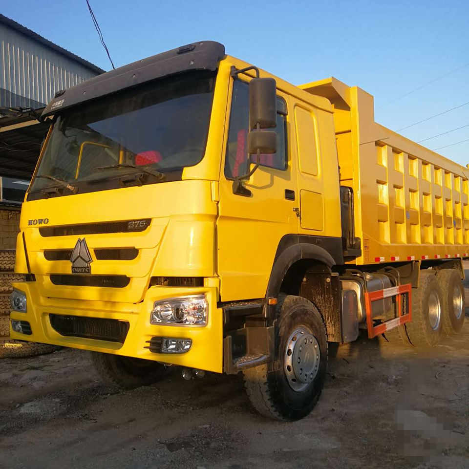 SINOTRUK HOWO - Kravas automašīna pašizgāzējs: foto 5 SINOTRUK HOWO - Kravas automašīna pašizgāzējs: foto 5