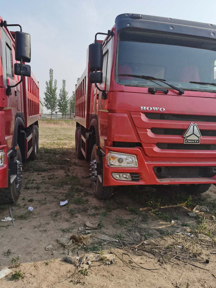 SINOTRUK HOWO - Kravas automašīna pašizgāzējs: foto 5 SINOTRUK HOWO - Kravas automašīna pašizgāzējs: foto 5