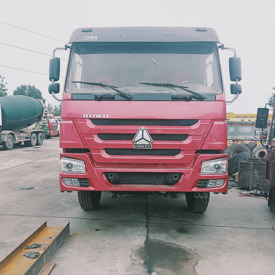 SINOTRUK HOWO - Kravas automašīna pašizgāzējs: foto 2 SINOTRUK HOWO - Kravas automašīna pašizgāzējs: foto 2