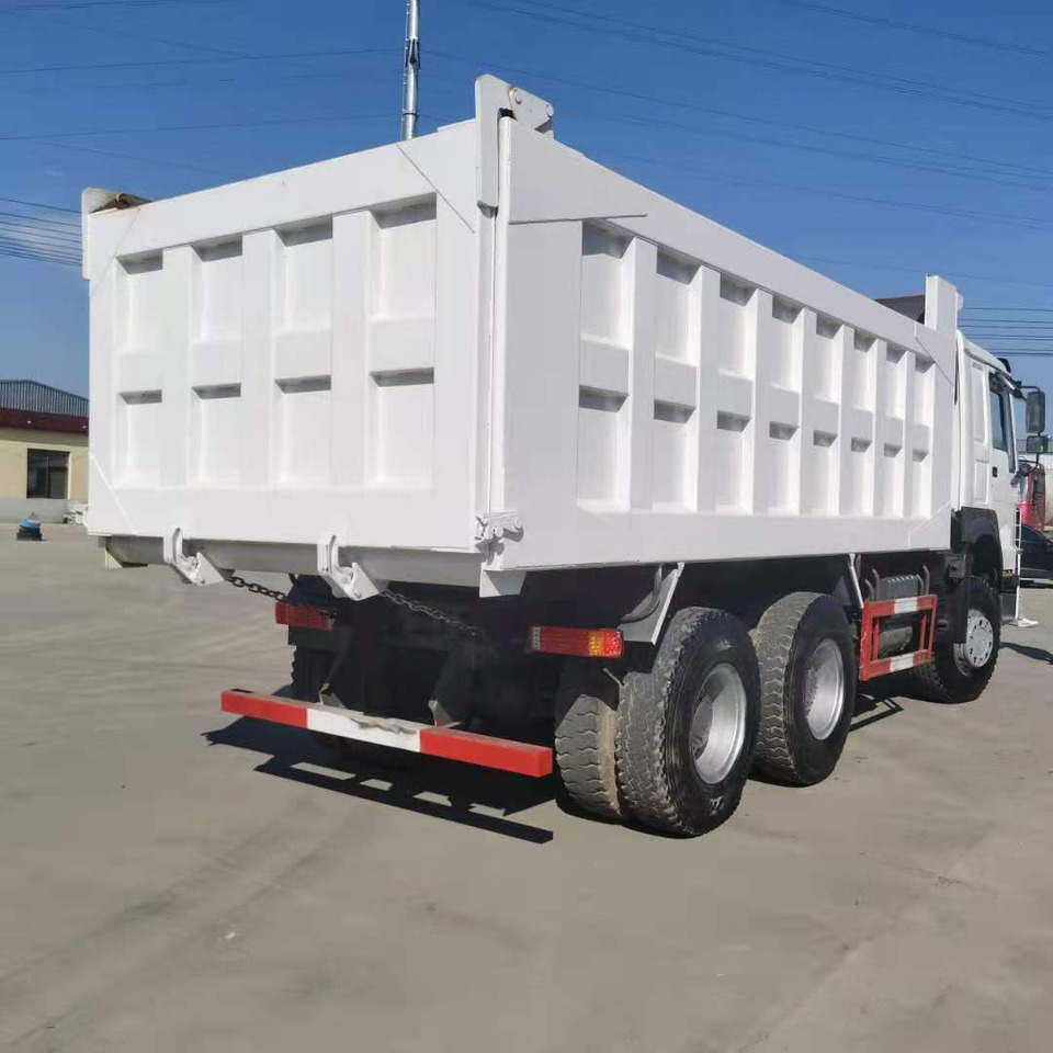 SINOTRUK HOWO - Kravas automašīna pašizgāzējs: foto 2 SINOTRUK HOWO - Kravas automašīna pašizgāzējs: foto 2