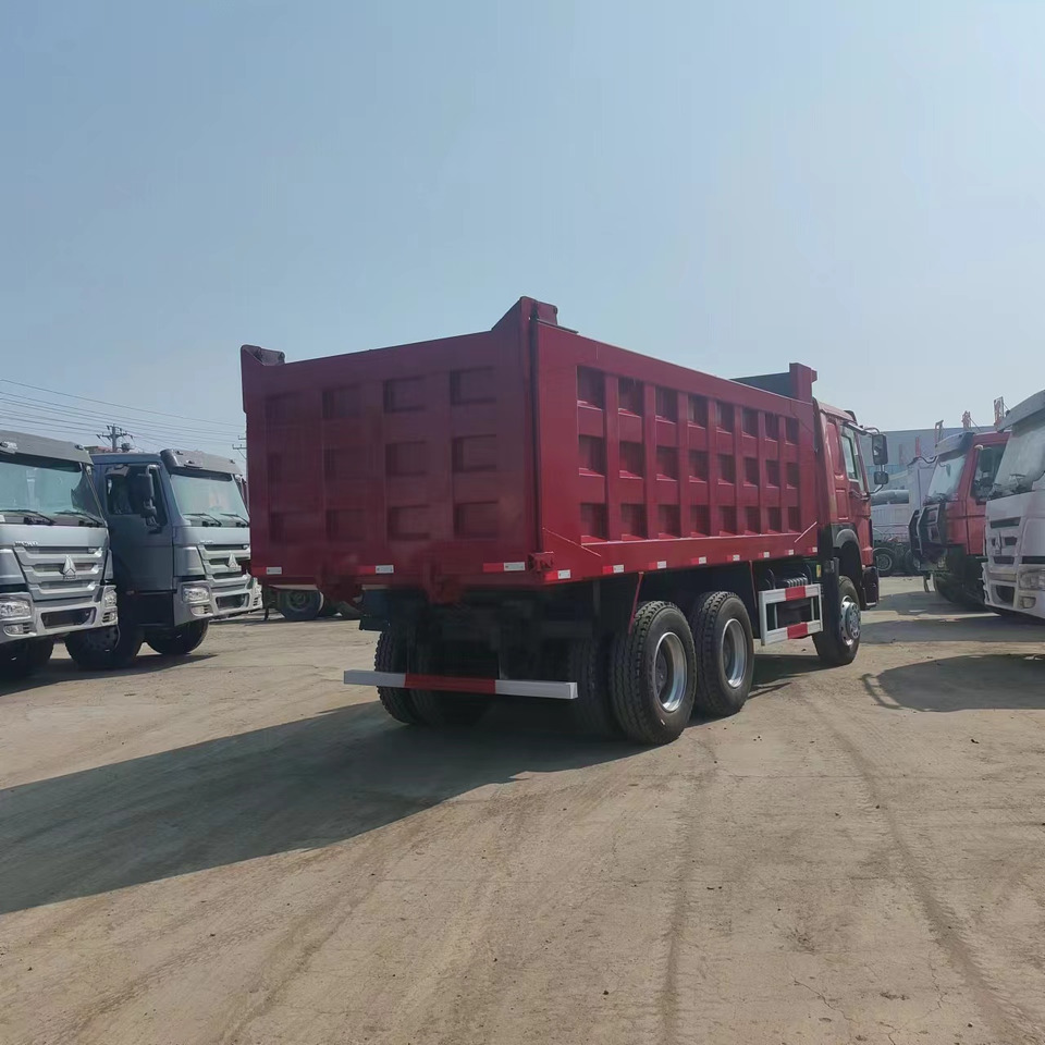 Kravas automašīna pašizgāzējs SINOTRUK HOWO: foto 6