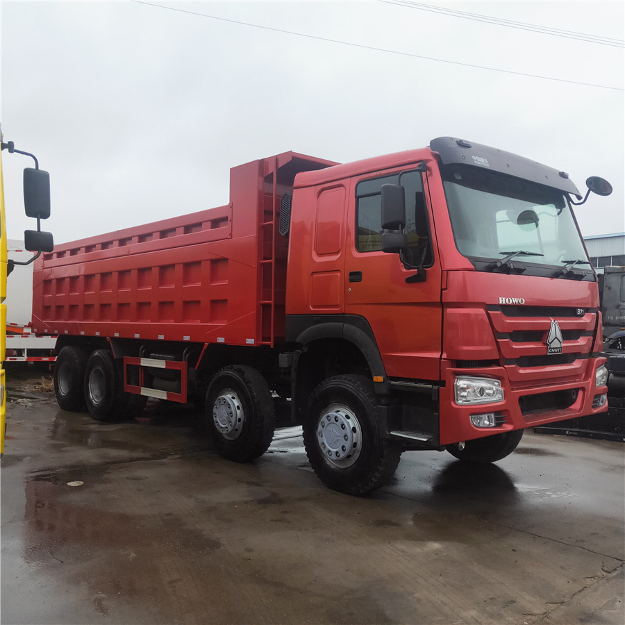 SINOTRUK HOWO - Kravas automašīna pašizgāzējs: foto 4 SINOTRUK HOWO - Kravas automašīna pašizgāzējs: foto 4