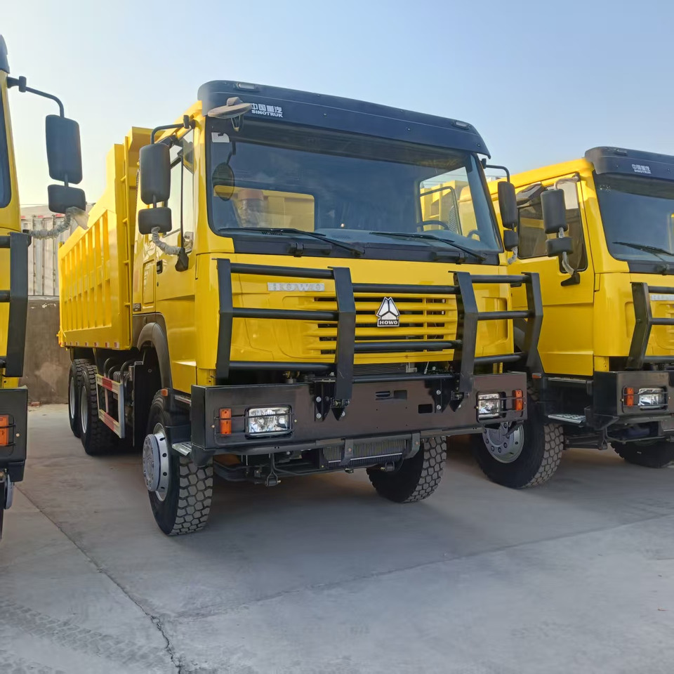 SINOTRUK HOWO - Kravas automašīna pašizgāzējs: foto 2 SINOTRUK HOWO - Kravas automašīna pašizgāzējs: foto 2