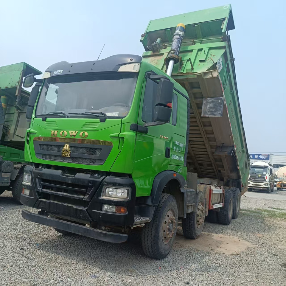 SINOTRUK HOWO - Kravas automašīna pašizgāzējs: foto 1 SINOTRUK HOWO - Kravas automašīna pašizgāzējs: foto 1