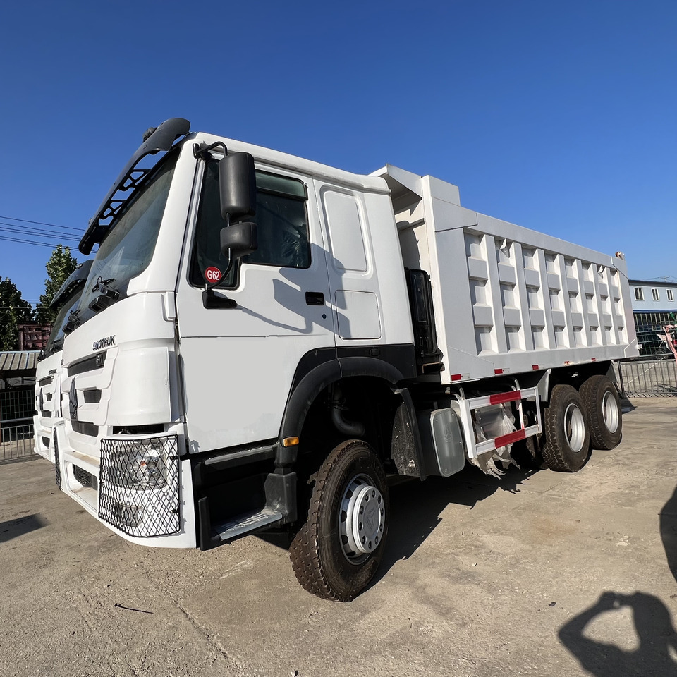 SINOTRUK HOWO - Kravas automašīna pašizgāzējs: foto 2 SINOTRUK HOWO - Kravas automašīna pašizgāzējs: foto 2