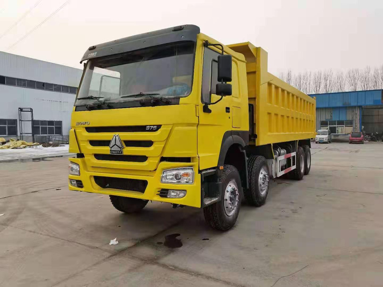 SINOTRUK HOWO - Kravas automašīna pašizgāzējs: foto 2 SINOTRUK HOWO - Kravas automašīna pašizgāzējs: foto 2