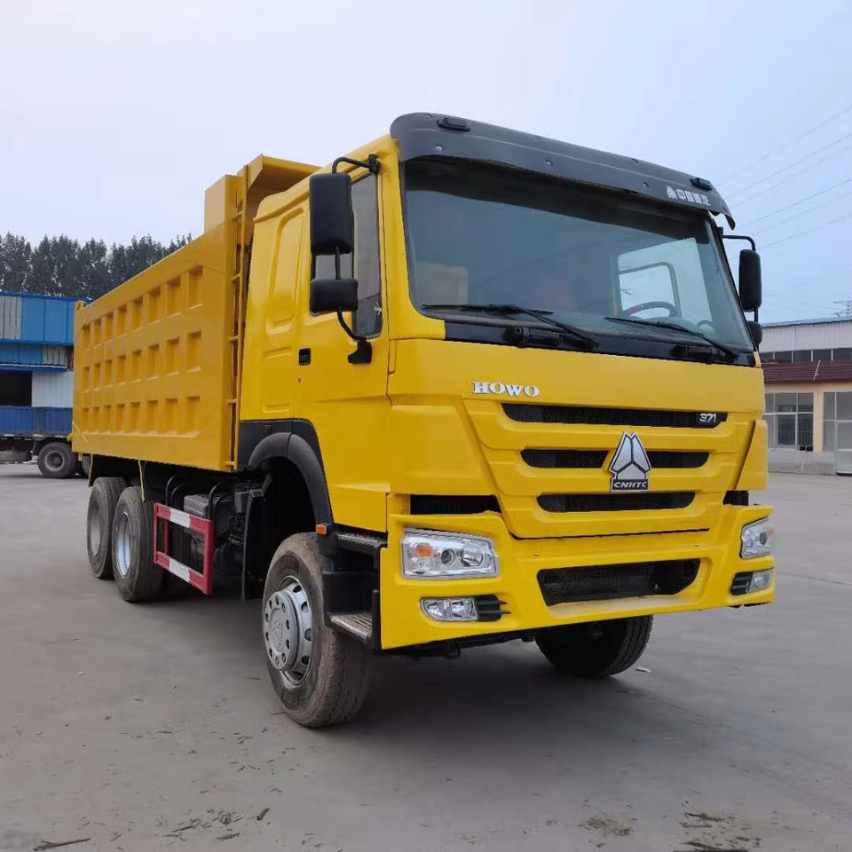 SINOTRUK HOWO - Kravas automašīna pašizgāzējs: foto 4 SINOTRUK HOWO - Kravas automašīna pašizgāzējs: foto 4