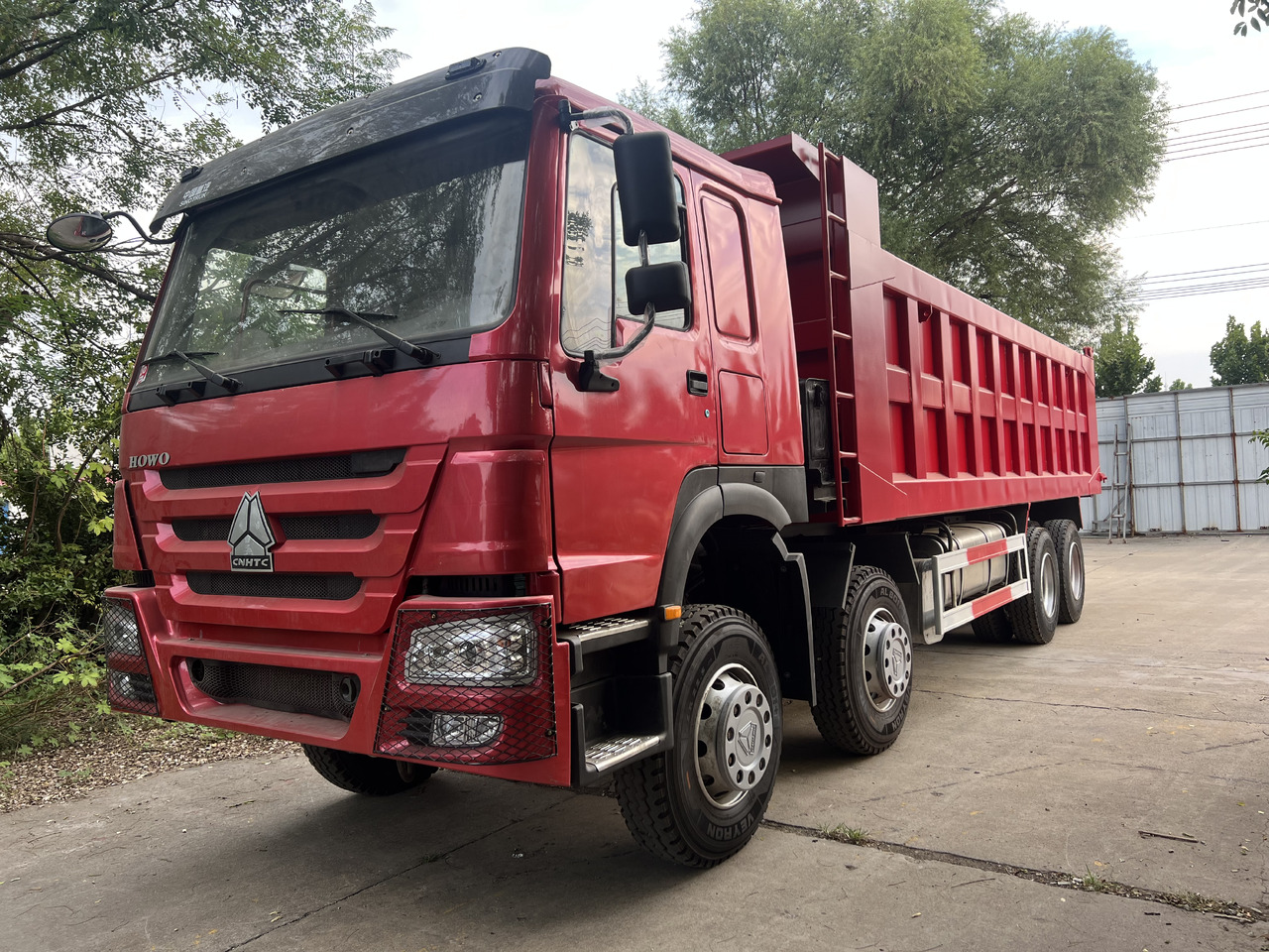 SINOTRUK Howo - Kravas automašīna pašizgāzējs: foto 2 SINOTRUK Howo - Kravas automašīna pašizgāzējs: foto 2