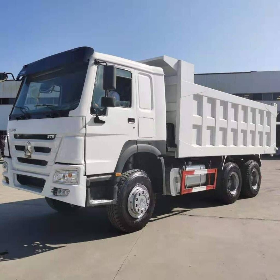 Sinotruk Howo - Kravas automašīna pašizgāzējs: foto 4 Sinotruk Howo - Kravas automašīna pašizgāzējs: foto 4