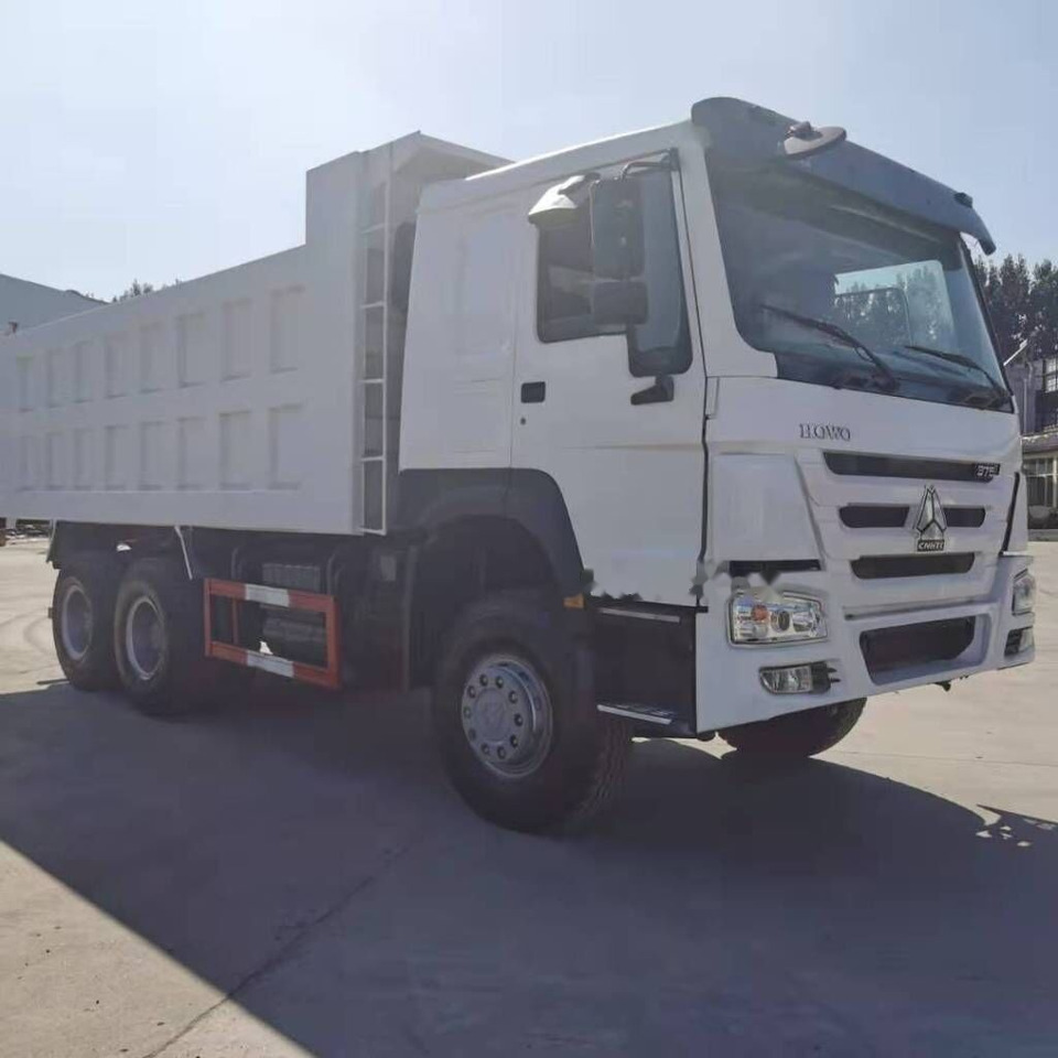 Sinotruk Howo - Kravas automašīna pašizgāzējs: foto 1 Sinotruk Howo - Kravas automašīna pašizgāzējs: foto 1