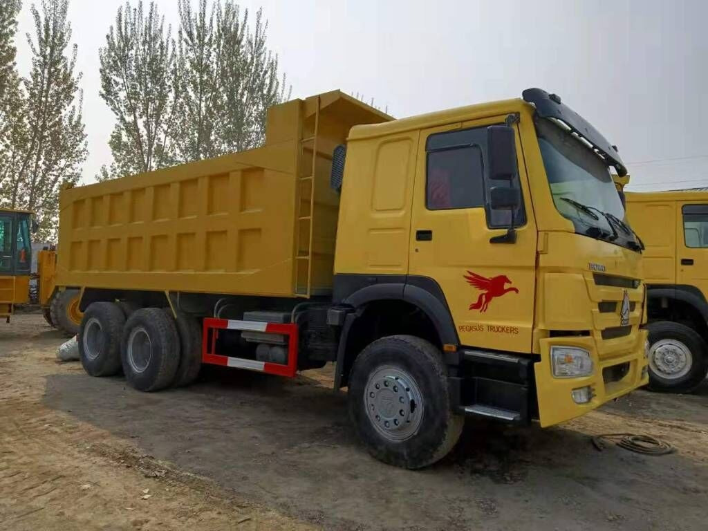 Sinotruk Howo - Kravas automašīna pašizgāzējs: foto 3 Sinotruk Howo - Kravas automašīna pašizgāzējs: foto 3