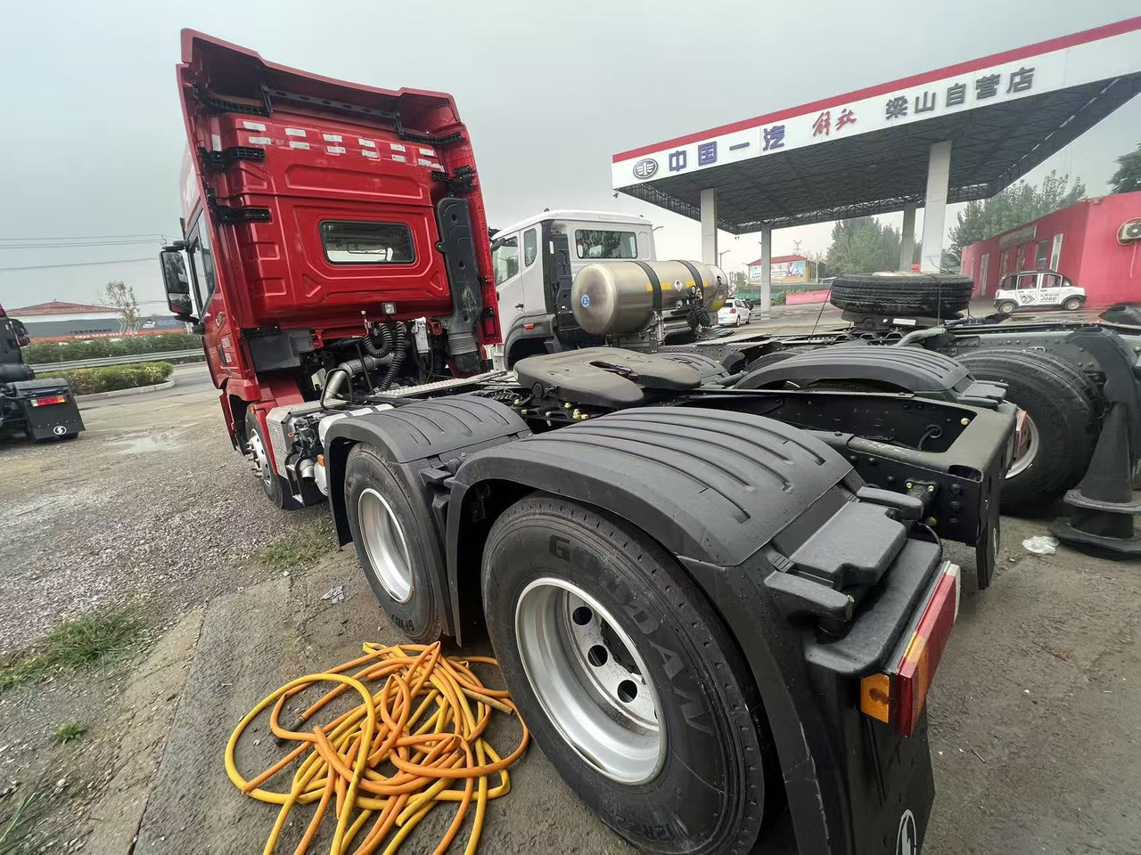 Vilcējs SHACMAN X3000: foto 7