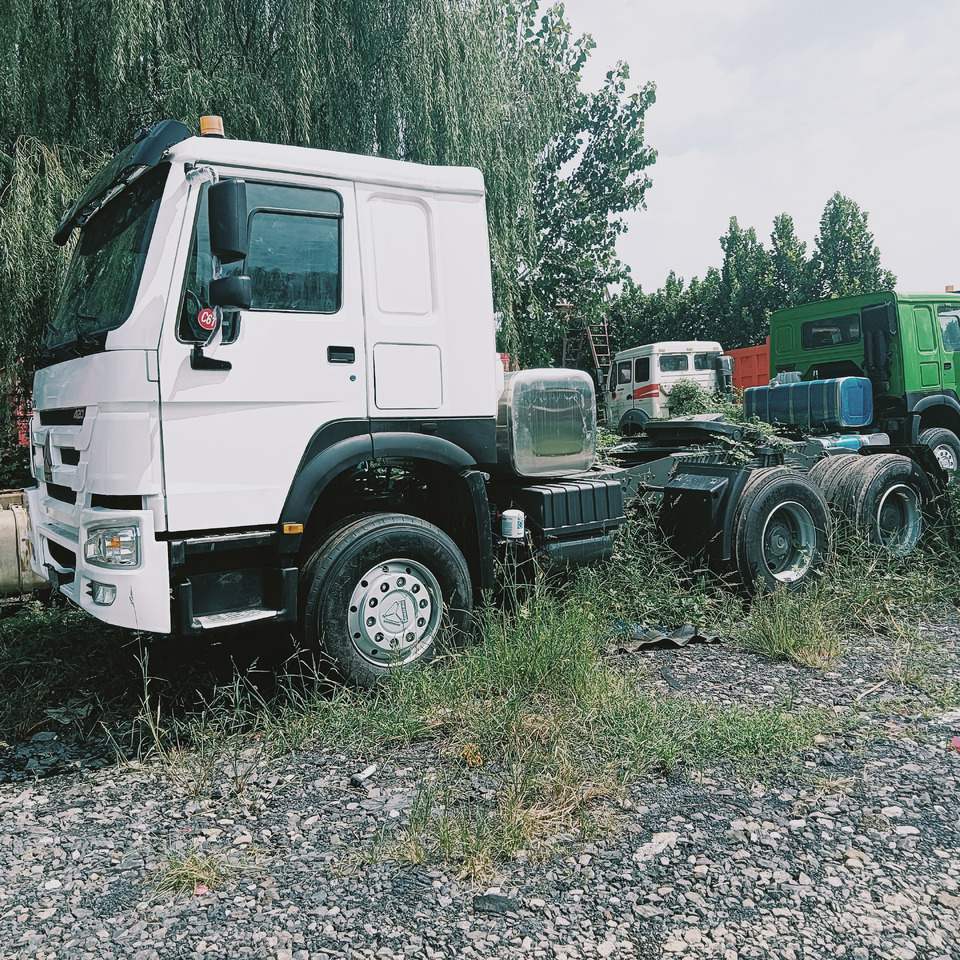 SINOTRUK HOWO - Vilcējs: foto 2 SINOTRUK HOWO - Vilcējs: foto 2