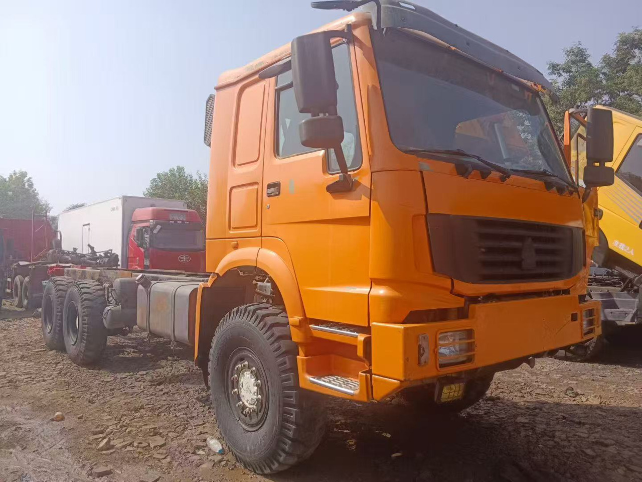 SINOTRUK HOWO - Vilcējs: foto 1 SINOTRUK HOWO - Vilcējs: foto 1