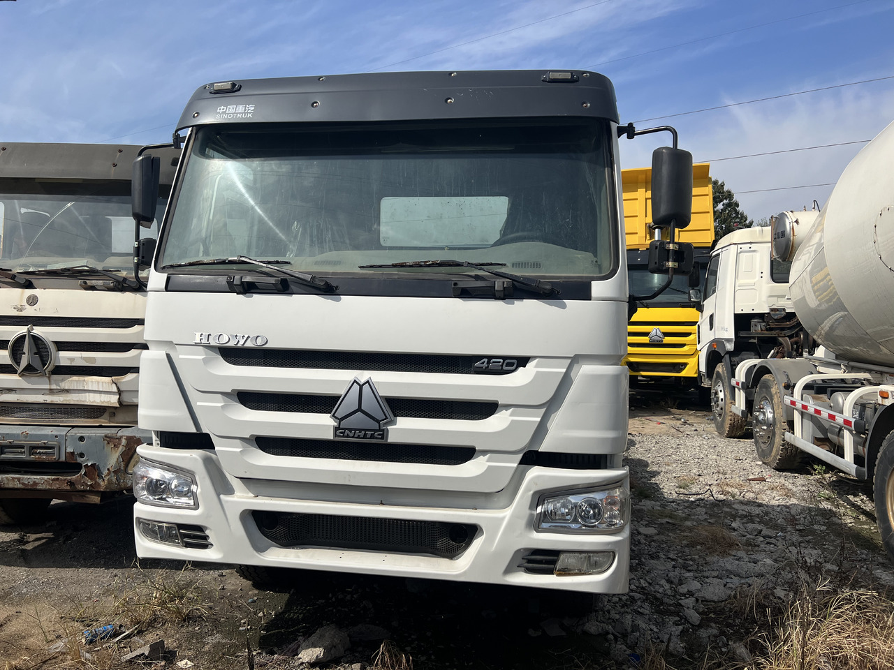 SINOTRUK HOWO trailer head - Vilcējs: foto 2 SINOTRUK HOWO trailer head - Vilcējs: foto 2