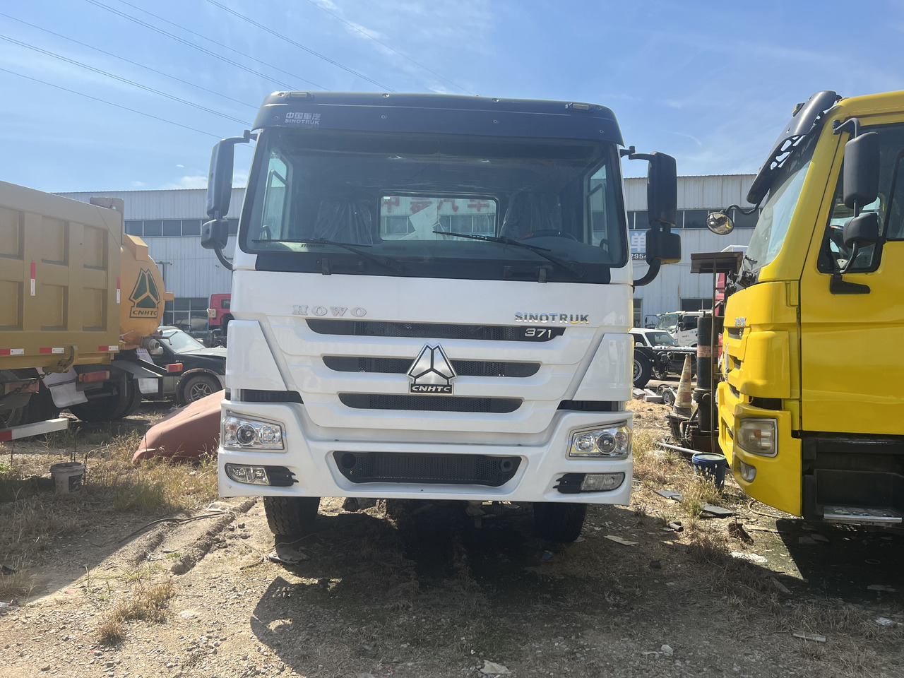 SINOTRUK HOWO trailer head - Vilcējs: foto 4 SINOTRUK HOWO trailer head - Vilcējs: foto 4