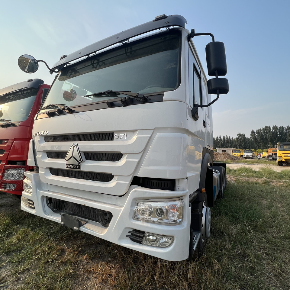 SINOTRUK HOWO tralier head - Vilcējs: foto 1 SINOTRUK HOWO tralier head - Vilcējs: foto 1