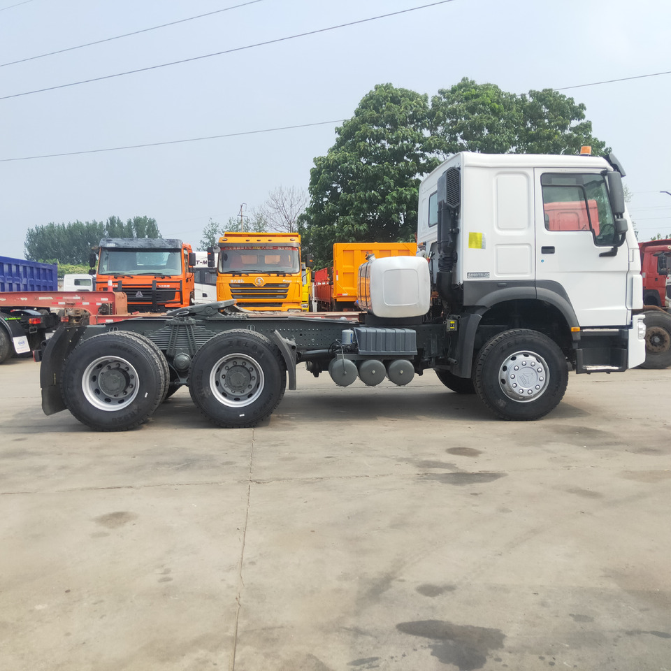 SINOTRUK Trailer head - Vilcējs: foto 5 SINOTRUK Trailer head - Vilcējs: foto 5