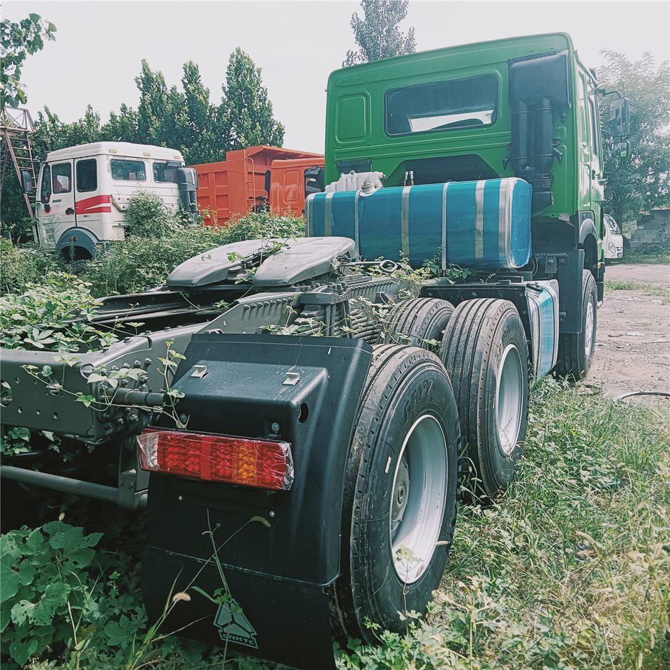SINOTRUK Trailer head - Vilcējs: foto 5 SINOTRUK Trailer head - Vilcējs: foto 5