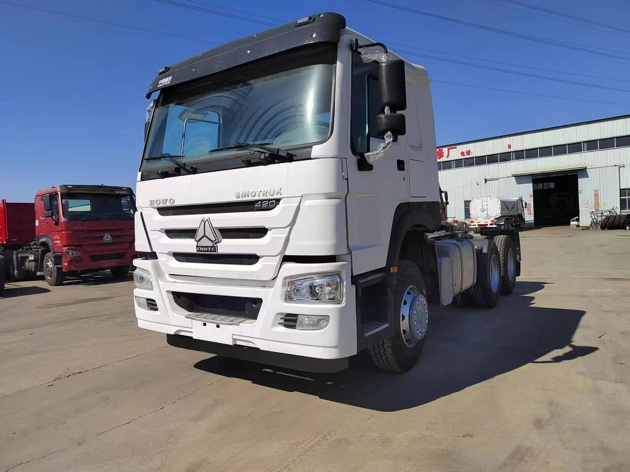 Sinotruk Howo 420 - Vilcējs: foto 1 Sinotruk Howo 420 - Vilcējs: foto 1